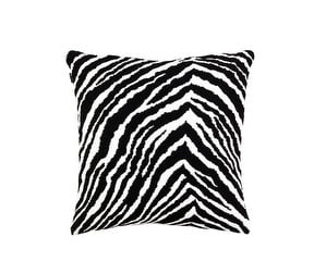 Zebra-tyyny, 40 x 40 cm, sis. sisätyynyn