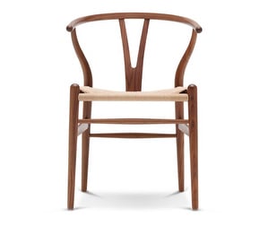 CH24 Wishbone Chair, Oiled Walnut, Natural-Coloured Seat