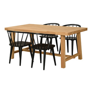 Brooklyn-ruokapöytä ja Carmen-tuolit, tammi/musta, 4 tuolia
