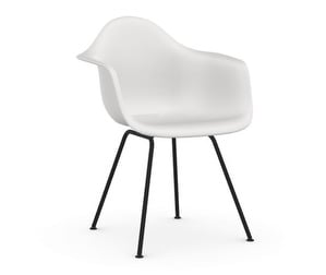 Eames DAX RE -tuoli käsinojilla, cotton white/musta